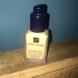 Estée Lauder double wear